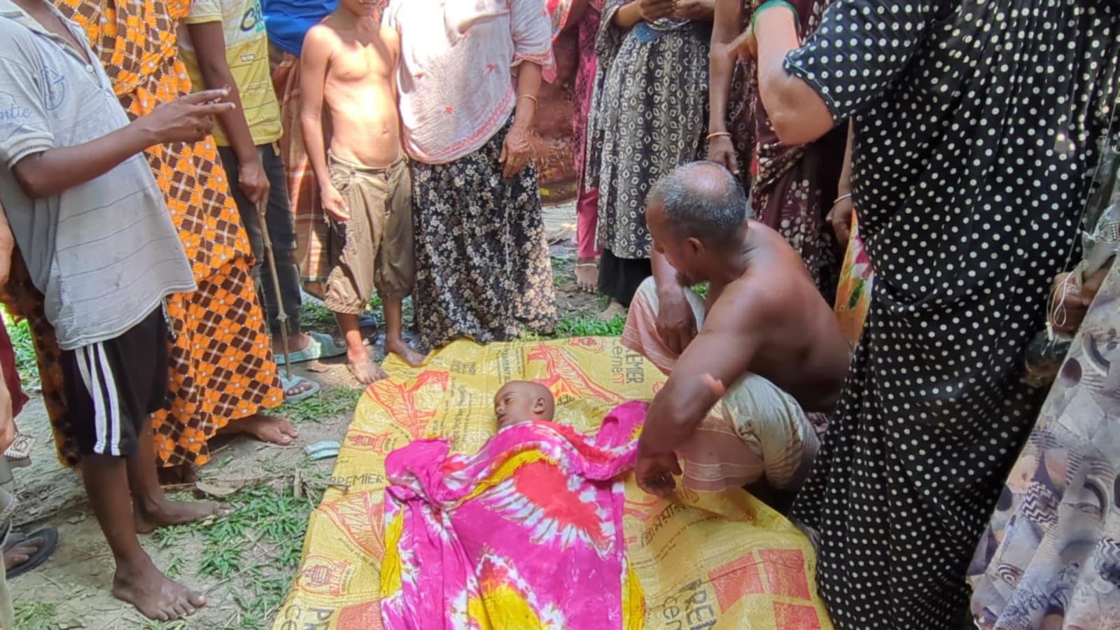 মান্দায় পানিতে পড়ে শিশুর মর্মান্তিক মৃত্যু