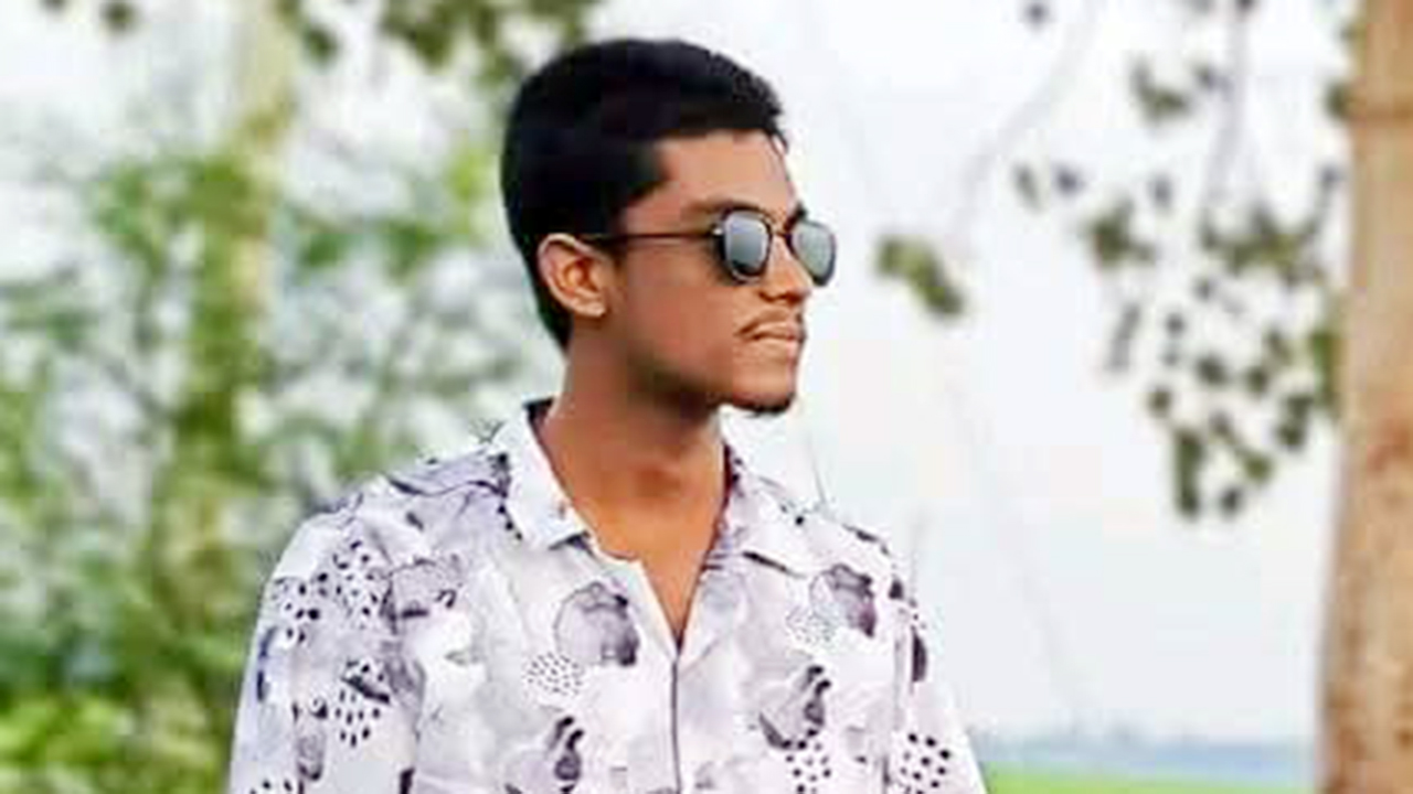ছাদে জমে থাকা পানিতে বিদ্যুৎস্পৃষ্টে কলেজছাত্রের মৃত্যু