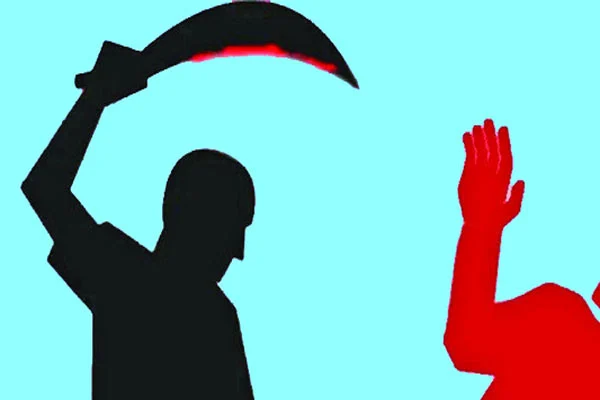 দম্পতিকে কুপিয়ে স্বর্ণালংকার ও নগদ টাকা লুট