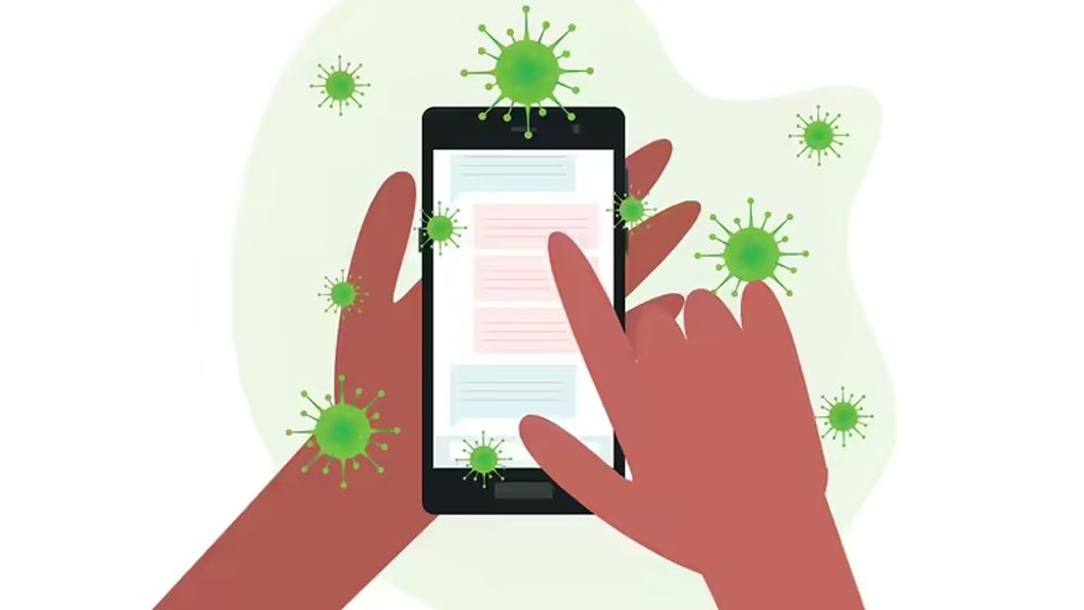 মোবাইলে লেগে থাকা জীবাণু পরিষ্কার করবেন যেভাবে