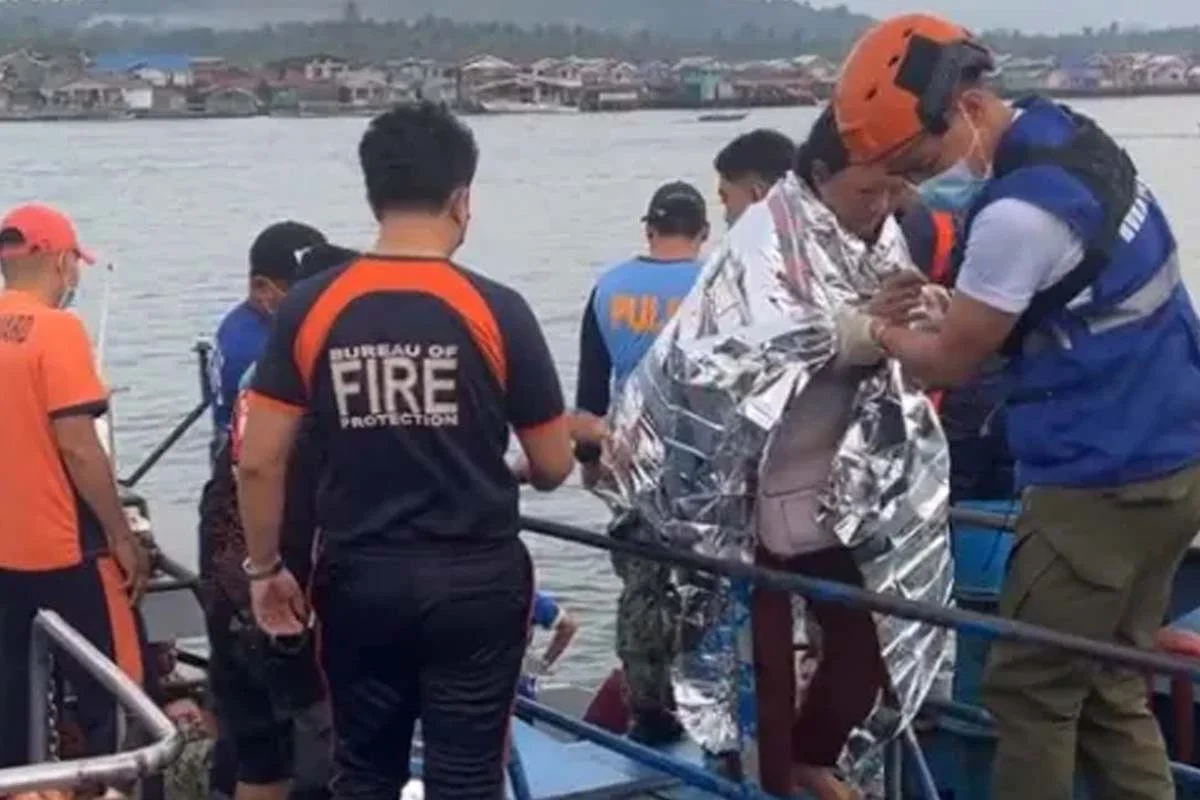 ফিলিপাইনে যাত্রীবোঝাই ফেরি ডুবি, নিহত ১৫