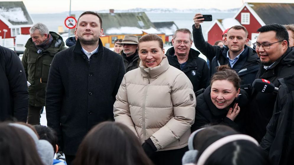 ট্রাম্পের হুমকির মধ্যেই গ্রিনল্যান্ড সফরে ডেনমার্কের প্রধানমন্ত্রী