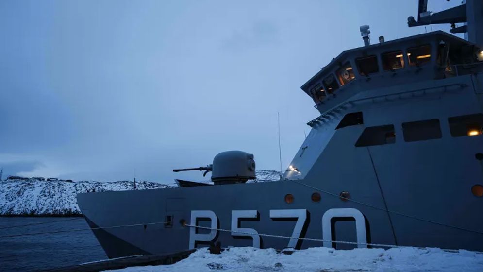 ট্রাম্পের হুমকির মধ্যেই গ্রিনল্যান্ডে আরও সেনা পাঠাচ্ছে ডেনমার্ক