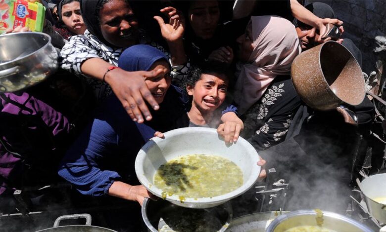 গাজা আজ ক্ষুধার শহর