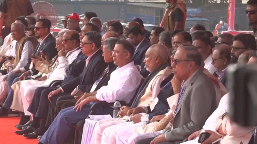 চট্টগ্রামে সমাবেশের মঞ্চে তারেক রহমান