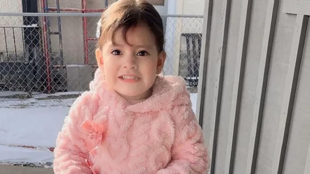 যুক্তরাষ্ট্রে এবার অভিবাসনবিরোধী অভিযানে ২ বছরের শিশু আটক