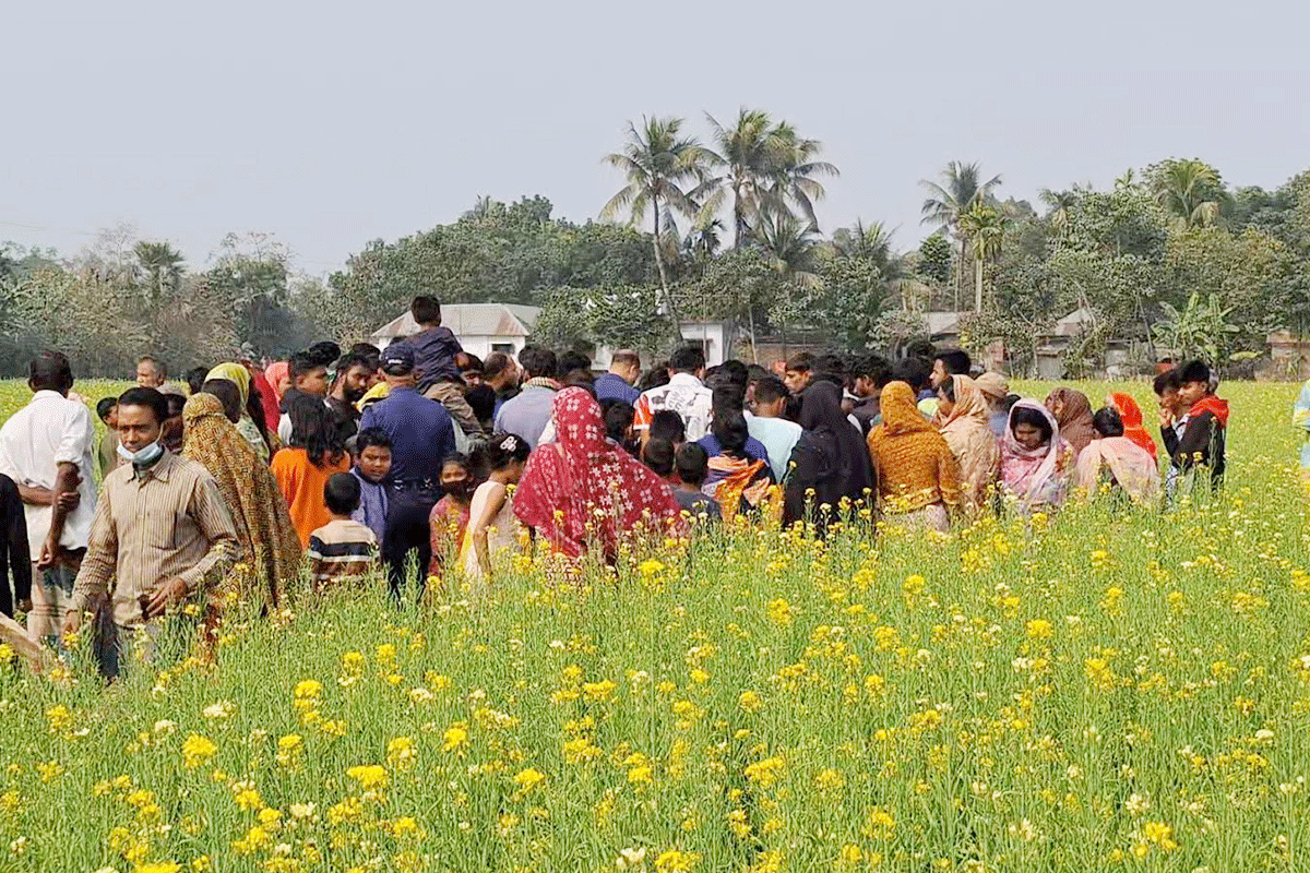 জয়পুরহাটে সরিষাক্ষেত থেকে স্কুলছাত্রের লাশ উদ্ধার