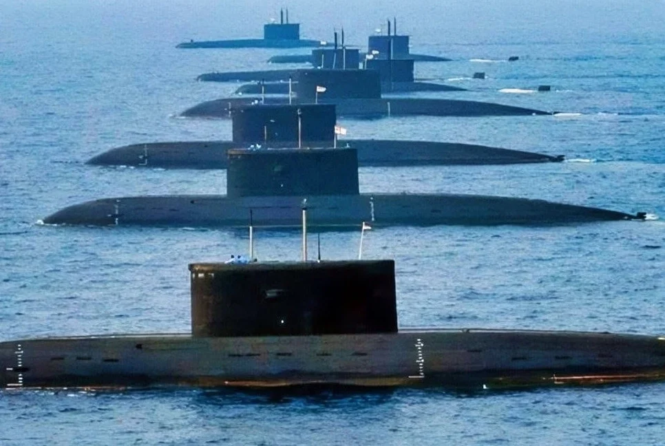 সাগরে ঘাপটি মেরে আছে ইরানি ‌‘ব্ল্যাক হোল’, আতঙ্কে মার্কিন নৌবহর?