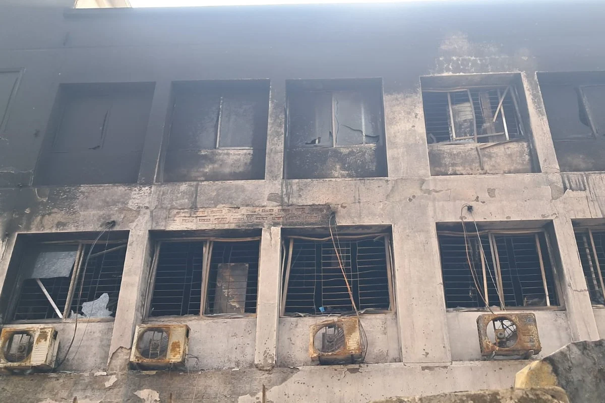 বাগেরহাট জেলা মুক্তিযোদ্ধা সংসদ ভবনে আগুন