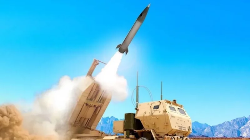 বাংলাদেশকে চীনের বিকল্প প্রতিরক্ষা সামগ্রী দিতে চায় যুক্তরাষ্ট্র