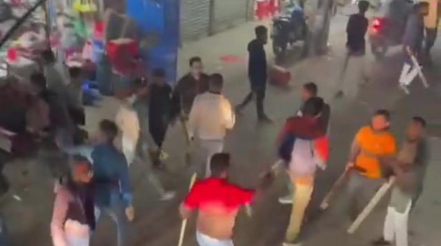 চাঁদপুরে বিএনপি ও স্বতন্ত্র প্রার্থীর সমর্থকের মধ্যে সংঘর্ষ, আহত ১৫