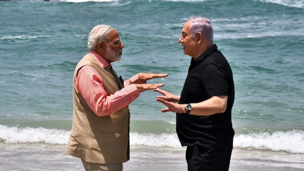 ট্রাম্পকে খুশি করতে ইসরাইলে গিয়ে যে কাণ্ড করেছিলেন মোদি