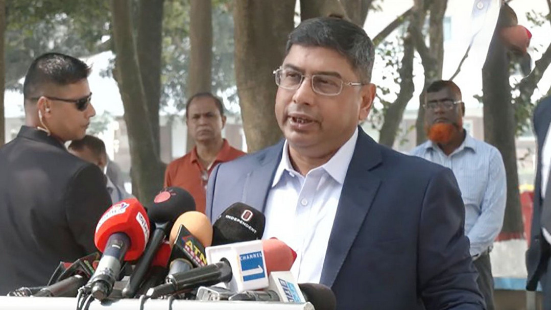 নির্ভয়ে ভোট দিতে বললেন সেনাপ্রধান