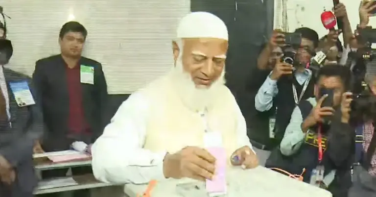 ভোট দিলেন শফিকুর রহমান