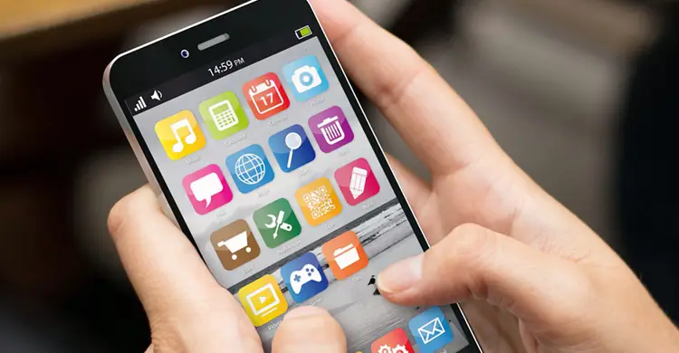 আনইনস্টল করলেও অ্যাপ লুকিয়ে থাকে ফোনে, জানুন করণীয়