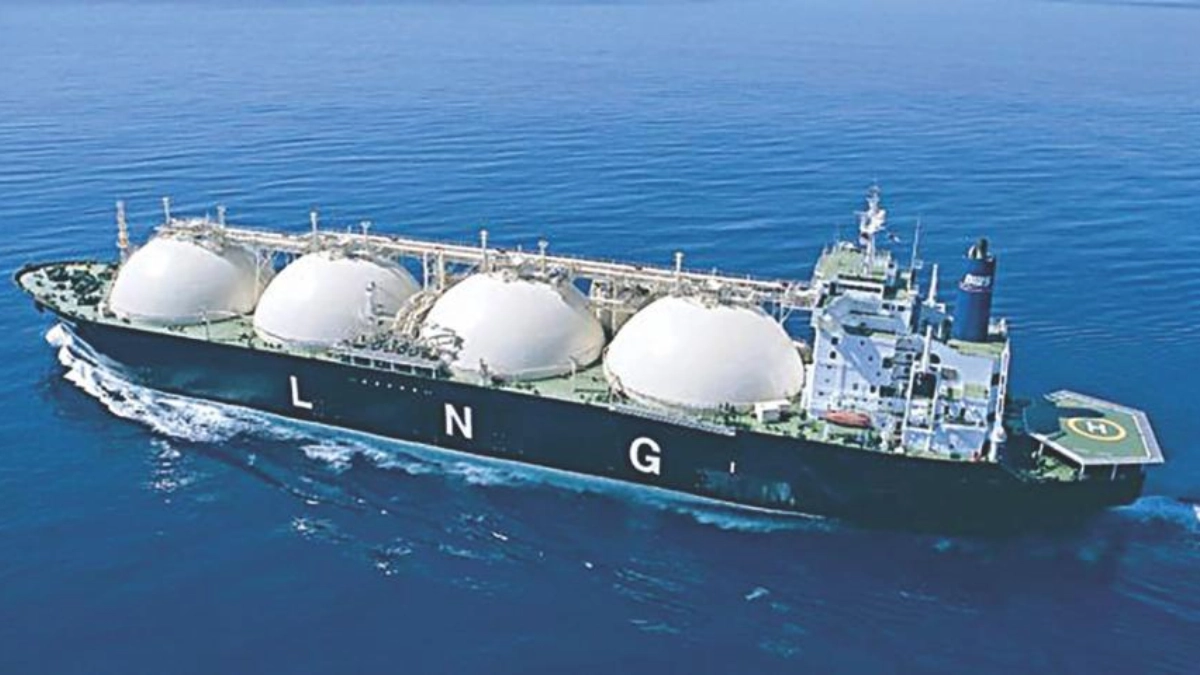 এলএনজি নিয়ে এক সপ্তাহে আসছে তিন ট্যাংকার