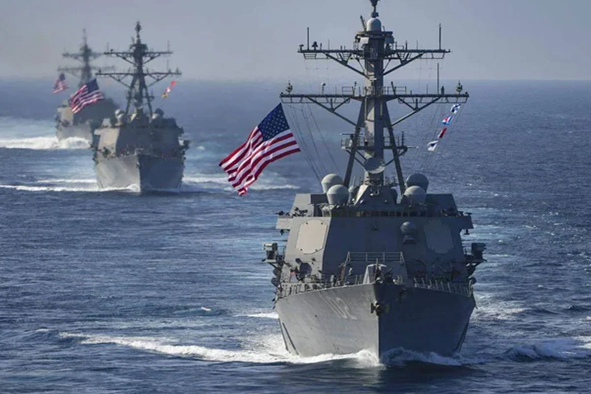 ইরান অবরোধে ২৬ যুদ্ধজাহাজ মোতায়েন করেছে যুক্তরাষ্ট্র
