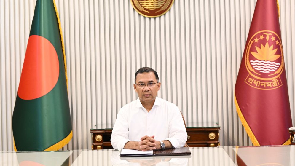 দেশব্যাপী ধাপে ধাপে এক লাখ স্বাস্থ্যকর্মী নিয়োগ করা হবে: প্রধানমন্ত্রী