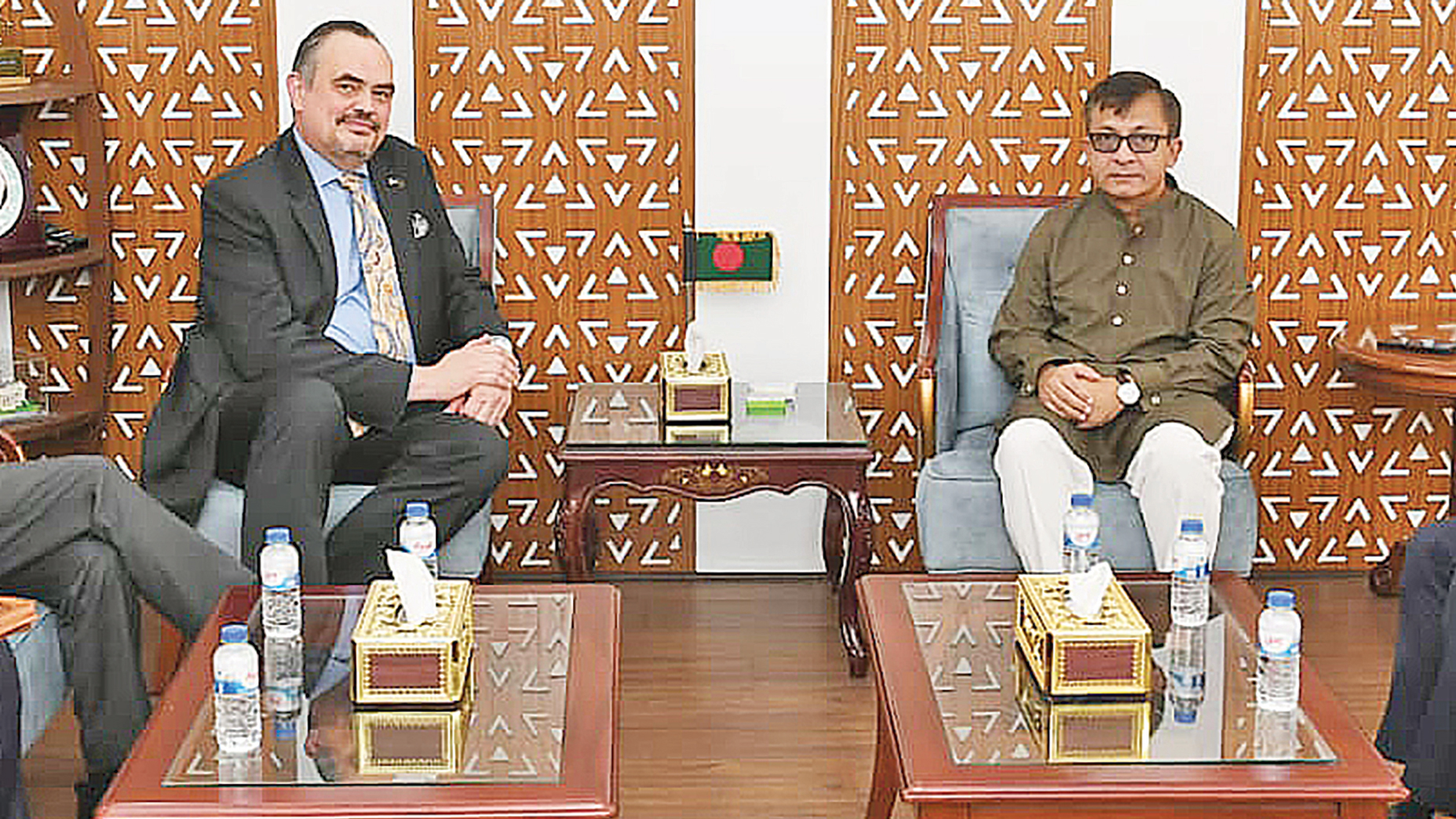 শিগগিরই ঢাকায় আসছেন যুক্তরাষ্ট্রের বাণিজ্য প্রতিনিধি