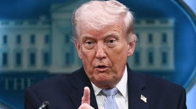 হরমুজে জাহাজ থেকে টোল আদায় না করতে ট্রাম্পের হুঁশিয়ারি