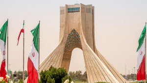 ইসলামাবাদে আলোচনার মধ্যেই সুখবর পেল ইরান