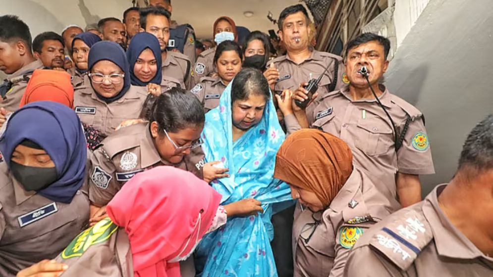 হুড়োহুড়িতে সিঁড়িতে পড়ে গেলেন শিরীন শারমিন, যা বলল পুলিশ