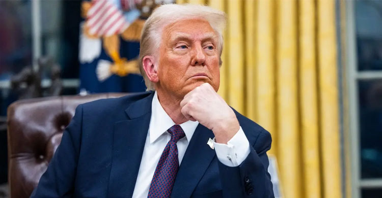 চরম বেকায়দায় ডোনাল্ড ট্রাম্প