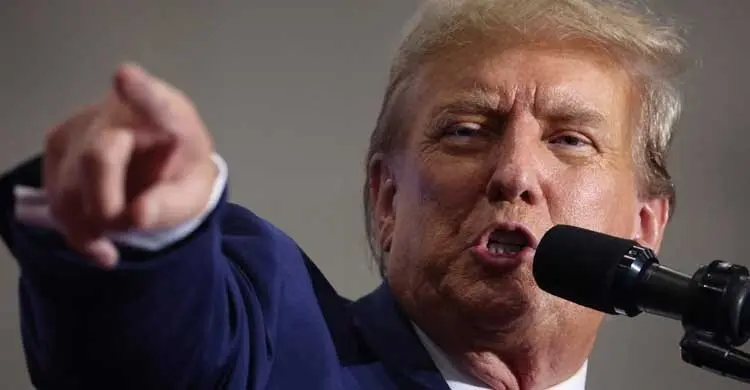 চুক্তি না হলে আবারও ইরানে বোমা হামলার হুমকি ট্রাম্পের